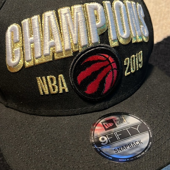 Raptors Championship Hat - Picture 2 of 5